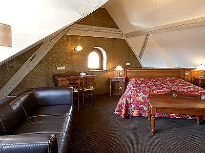 Hotel De La Charrue 3*